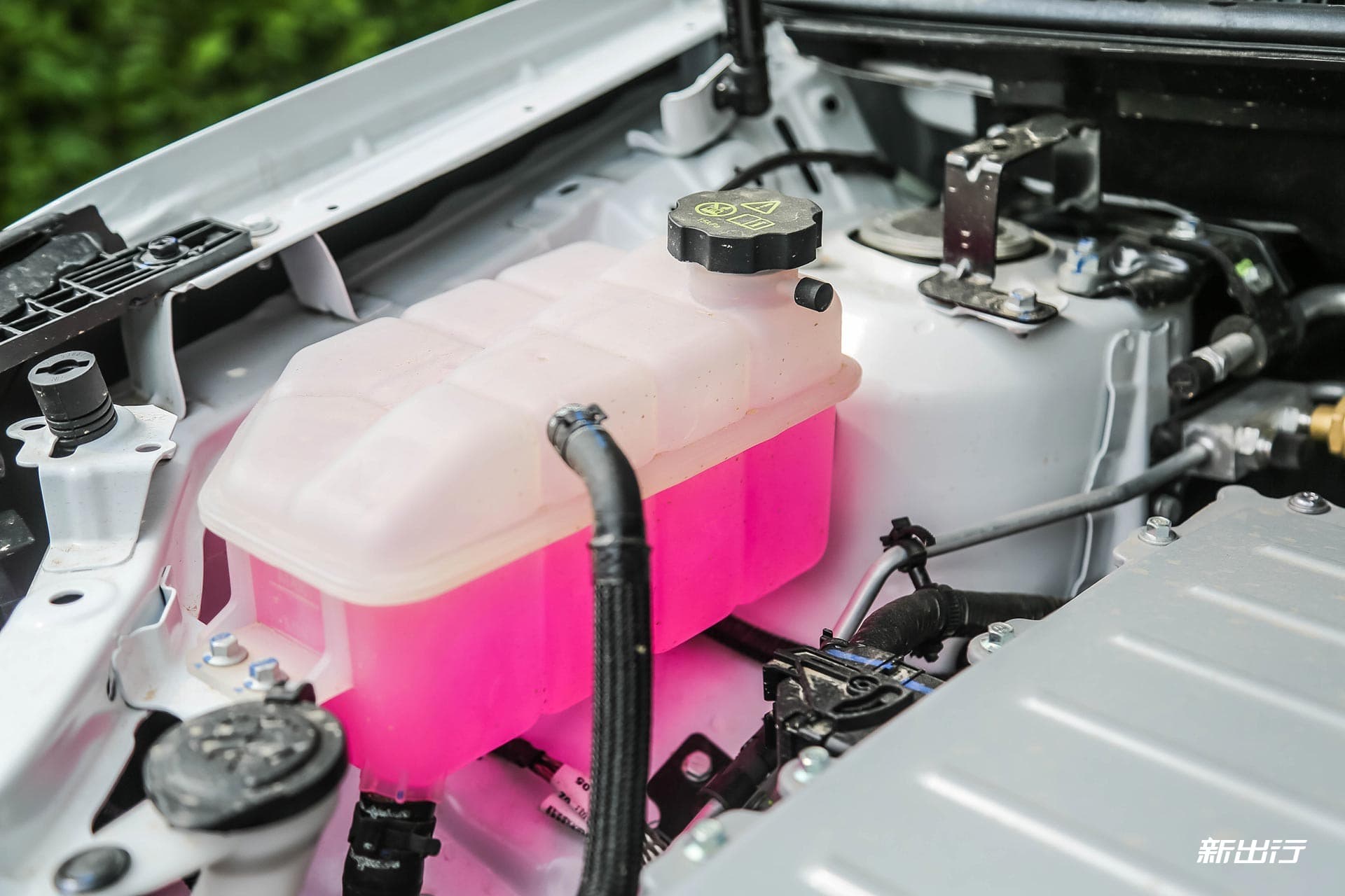 Vehicle cooling-system inspection and repair